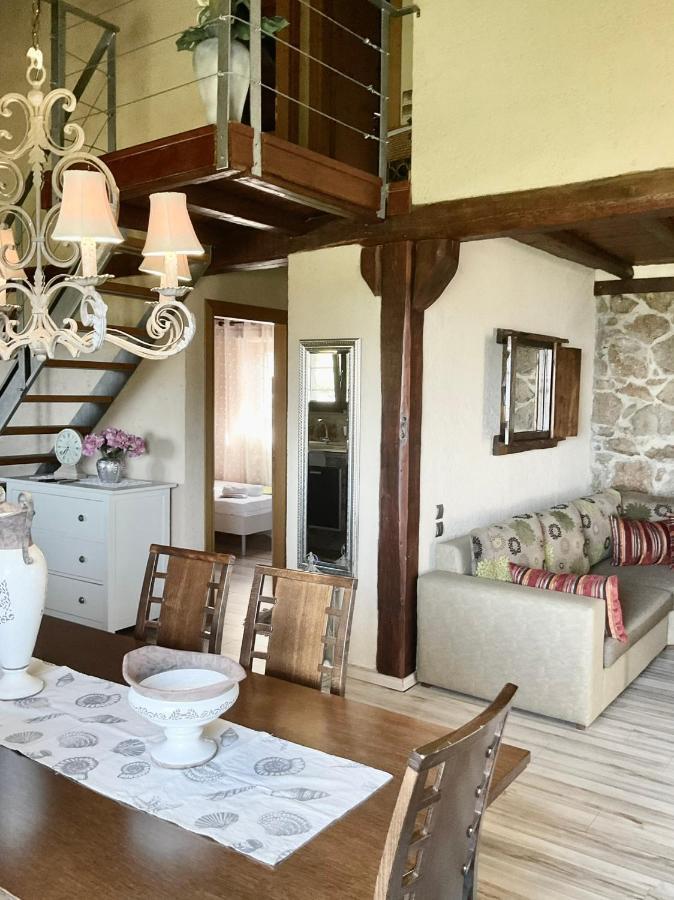 Willa Stonehouse & Casa Al Sole E Al Mare Nea Roda Zewnętrze zdjęcie