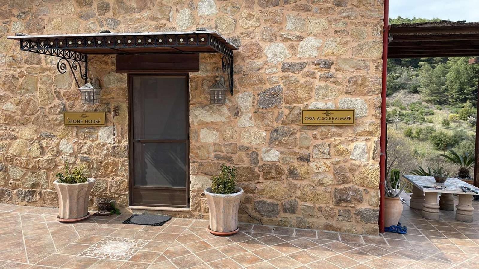 Willa Stonehouse & Casa Al Sole E Al Mare Nea Roda Zewnętrze zdjęcie